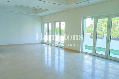 Villa en Murooj Al Furjan, Al Furjan, Dubai, 4 dormitorios, 506.04264100 m², № 63726 - foto 15