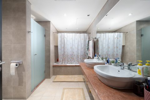 Townhouse in Jumeirah Village Circle, Dubai 3 bedrooms, 277.97 sq.m. № 142201 - photo 9