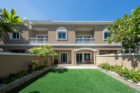 Townhouse in Jumeirah Village Circle, Dubai 3 bedrooms, 277.97 sq.m. № 142201 - photo 17