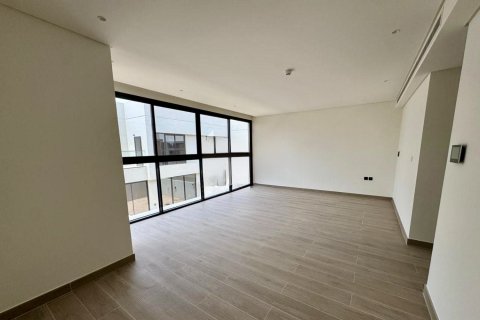 Villa in Dubai Land, Dubai 5 bedrooms, 325.25 sq.m. № 142198 - photo 9