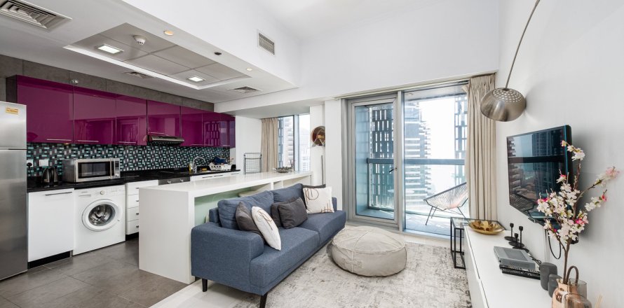 Apartment in Cayan Tower, Dubai Marina, Dubai 1 bedroom, 70.75 sq.m. № 142196