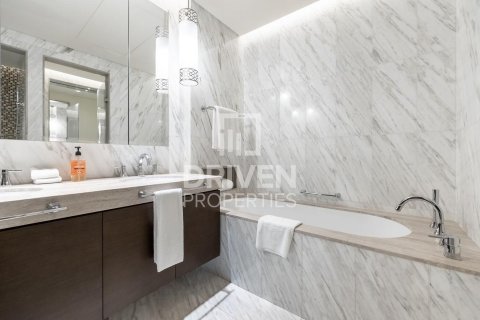 Ático en The Address Residence Fountain Views, Downtown Dubai (Downtown Burj Dubai), Dubai, 3 dormitorios, 185.16 m², № 136893 - foto 16