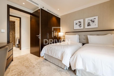 Ático en The Address Residence Fountain Views, Downtown Dubai (Downtown Burj Dubai), Dubai, 3 dormitorios, 185.16 m², № 136893 - foto 6