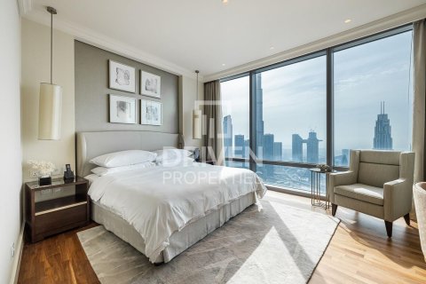 Ático en The Address Residence Fountain Views, Downtown Dubai (Downtown Burj Dubai), Dubai, 3 dormitorios, 185.16 m², № 136893 - foto 8