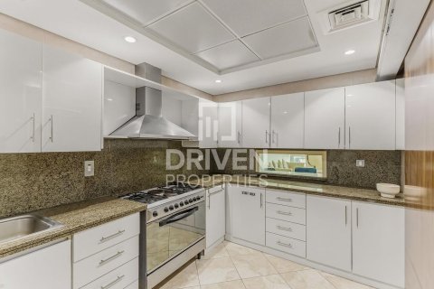 Appartement à Jumeirah Beach Residence, Dubai, 3 chambres, 190.27 m², № 136891 - photo 5