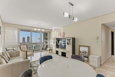 Appartement à Jumeirah Beach Residence, Dubai, 3 chambres, 190.27 m², № 136891 - photo 2