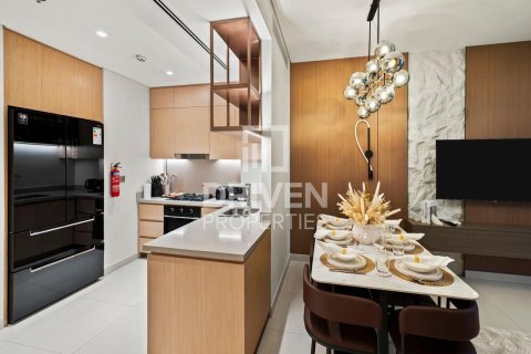 Apartment in Vida Residences Dubai Mall, Downtown Dubai (Downtown Burj Dubai), Dubai 2 bedrooms, 92.53 sq.m. № 136894 - photo 11