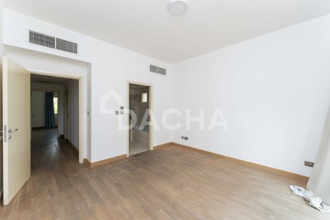 Villa in Meadows, Dubai 5 bedrooms, 355 sq.m. № 111584 - photo 5