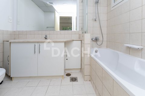 Villa in Meadows, Dubai 5 bedrooms, 355 sq.m. № 111584 - photo 4
