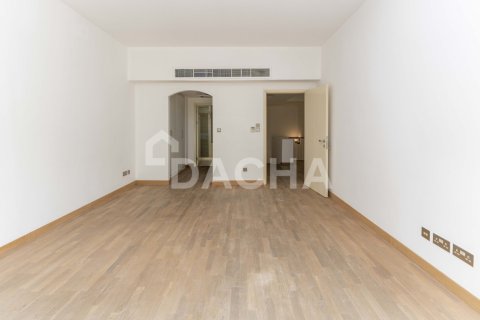 Villa in Meadows, Dubai 5 bedrooms, 355 sq.m. № 111584 - photo 10