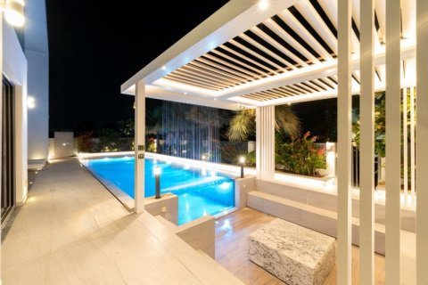 Villa en Dubai Hills Estate, Dubai, 5 dormitorios, 574 m², № 78020 - foto 7
