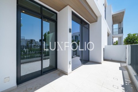 Townhouse in Arabian Ranches 3, Dubai 3 bedrooms, 205 sq.m. № 45481 - photo 2