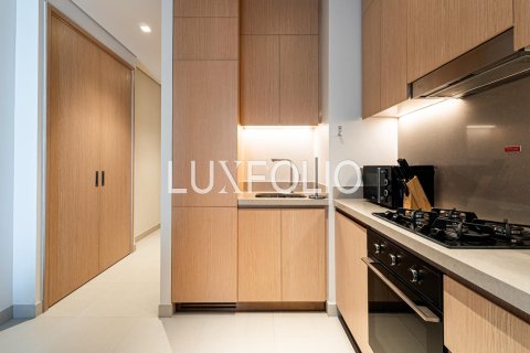 Apartment in Vida Residences Dubai Mall, Downtown Dubai (Downtown Burj Dubai), Dubai 1 bedroom, 80 sq.m. № 45483 - photo 2