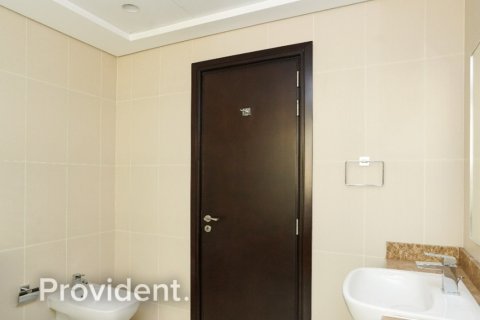 Villa in Meydan, Dubai 4 bedrooms, 307.9 sq.m. № 2179 - photo 10