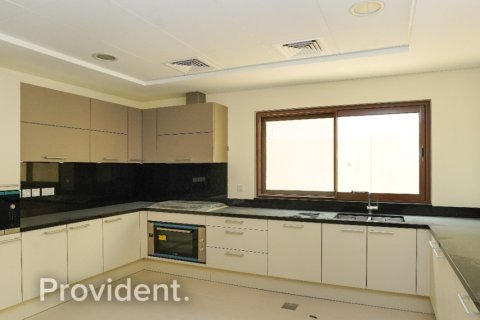 Villa in Meydan, Dubai 4 bedrooms, 307.9 sq.m. № 2179 - photo 25