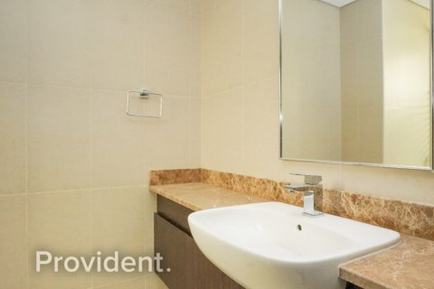 Villa in Meydan, Dubai 4 bedrooms, 307.9 sq.m. № 2179 - photo 16