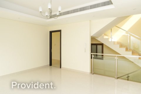 Villa in Meydan, Dubai 4 bedrooms, 307.9 sq.m. № 2179 - photo 8