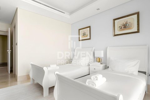 Apartment in The Crescent, Palm Jumeirah, Dubai 3 bedrooms, 161 sq.m. № 19037 - photo 10