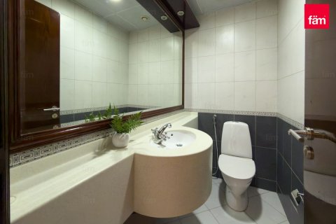 Apartment in Dubai Marina, Dubai 2 bedrooms, 142.8 sq.m. № 110748 - photo 2