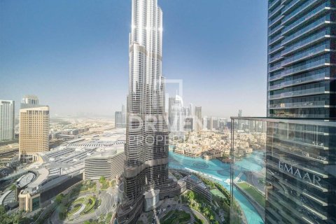 Квартира в The Address Residences Dubai Opera, Даунтаун Дубай (Даунтаун Бурдж Дубай), Дубай, 3 спальни, 165.46м², № 127958