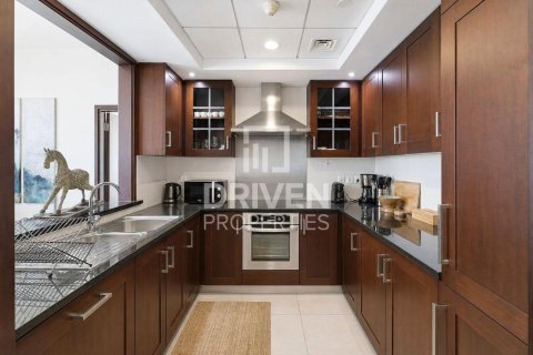 Apartment in 29 Burj Boulevard, Downtown Dubai (Downtown Burj Dubai), Dubai 1 bedroom, 74.23 sq.m. № 127966 - photo 9