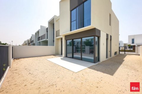 Townhouse in Dubai 4 bedrooms, 257.5 sq.m. № 41276 - photo 1