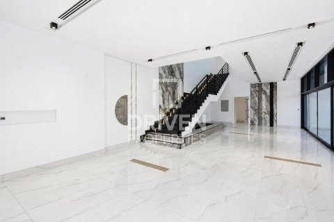 Townhouse in Mirdif Villas, Mirdif, Dubai 4 bedrooms, 929.03 sq.m. № 126425 - photo 2