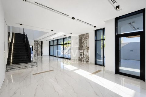 Townhouse in Mirdif Villas, Mirdif, Dubai 4 bedrooms, 929.03 sq.m. № 126425