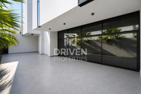 Townhouse in Mirdif Villas, Mirdif, Dubai 4 bedrooms, 929.03 sq.m. № 126425 - photo 26