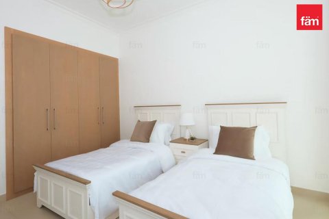 Apartment in Downtown Dubai (Downtown Burj Dubai), Dubai 2 bedrooms, 117.9 sq.m. № 112017 - photo 10