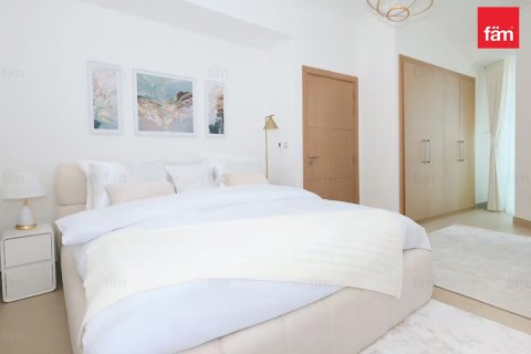 Apartment in Downtown Dubai (Downtown Burj Dubai), Dubai 2 bedrooms, 117.9 sq.m. № 112017 - photo 11