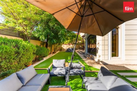 Adosado en Dubai, 4 dormitorios, 922.1 m², № 112021 - foto 7