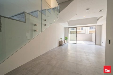 Townhouse in Mohammed Bin Rashid City, Dubai 3 bedrooms, 156.7 sq.m. № 112015 - photo 3