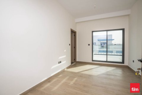 Villa in Dubai 5 bedrooms, 144 sq.m. № 112016 - photo 15