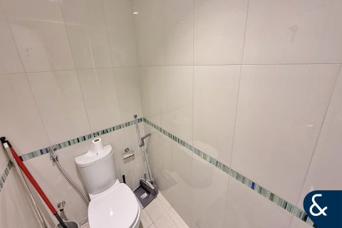 Apartment in DAMAC HEIGHTS in Dubai Marina, Dubai 2 bedrooms, 123 sq.m. № 99173 - photo 15