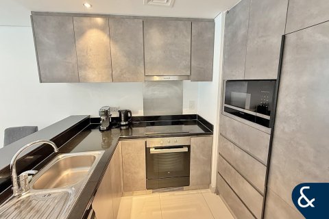 Apartment in DAMAC HEIGHTS in Dubai Marina, Dubai 2 bedrooms, 123 sq.m. № 99173 - photo 8