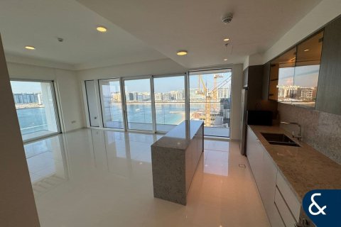 Apartment in EMAAR Beachfront, Dubai Harbour, Dubai 2 bedrooms, 146 sq.m. № 99175