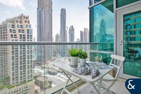 Apartment in Downtown Dubai (Downtown Burj Dubai), Dubai 2 bedrooms, 124 sq.m. № 99174 - photo 3