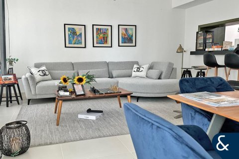 Apartment in Downtown Dubai (Downtown Burj Dubai), Dubai 2 bedrooms, 124 sq.m. № 99174 - photo 2