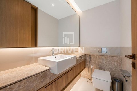 Apartment in Address Harbour Point, Dubai Creek Harbour (The Lagoons), Dubai 2 bedrooms, 104.42 sq.m. № 129984 - photo 2