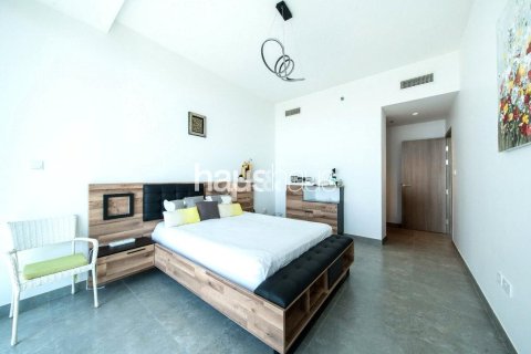 Apartment in Dubai Marina, Dubai 2 bedrooms, 128 sq.m. № 44605 - photo 5