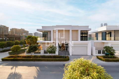 Villa in Sobha Hartland, Mohammed Bin Rashid City, Dubai 5 bedrooms, 745.83 sq.m. № 136053 - photo 28