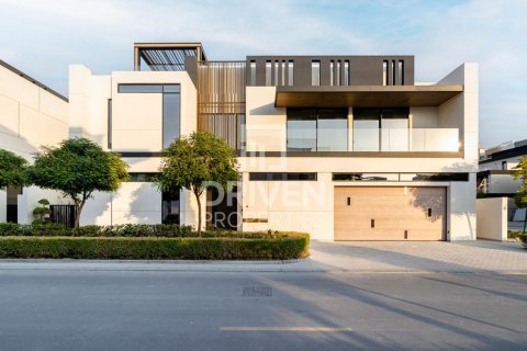 Villa in Sobha Hartland, Mohammed Bin Rashid City, Dubai 5 bedrooms, 745.83 sq.m. № 136053