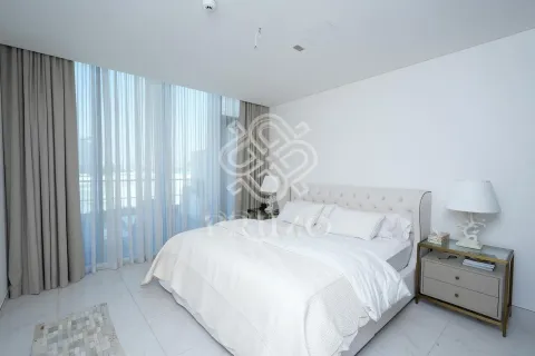Apartment in Jumeirah Village Circle, Dubai 2 bedrooms, 194 sq.m. № 109949 - photo 4