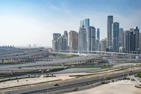 Office in Jumeirah Lake Towers, Dubai 93 sq.m. № 71275 - photo 19