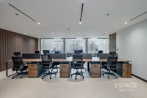 Office in Jumeirah Lake Towers, Dubai 93 sq.m. № 71275 - photo 4
