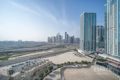 Office in Jumeirah Lake Towers, Dubai 93 sq.m. № 71275 - photo 10