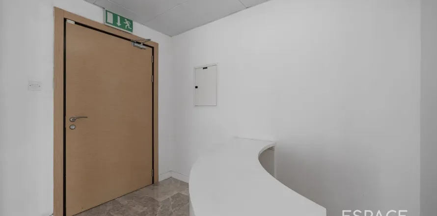 Office in Jumeirah Lake Towers, Dubai 134 sq.m. № 71273