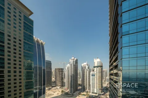 Office in Jumeirah Lake Towers, Dubai 134 sq.m. № 71273 - photo 17