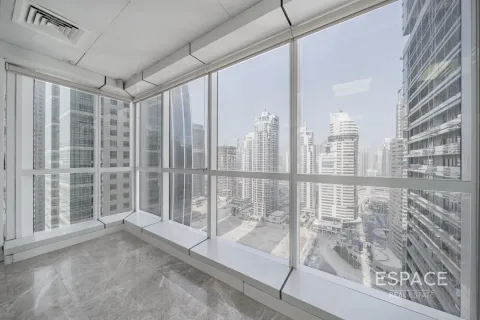Office in Jumeirah Lake Towers, Dubai 134 sq.m. № 71273 - photo 4